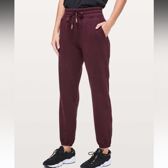 Lululemon plush timer jogger pants size 8 - Picture 2 of 8